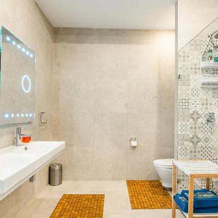 Dacha Gasthuis Sliema