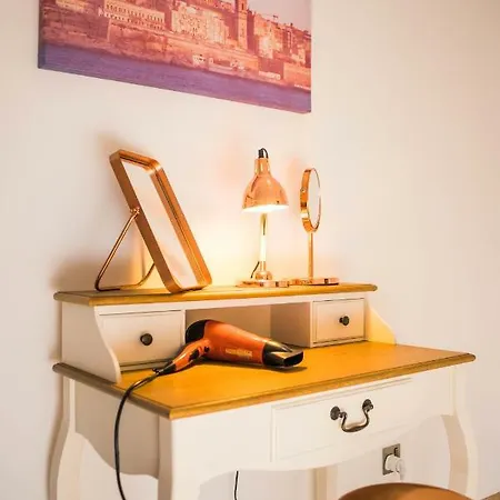 Dacha Gasthuis Sliema